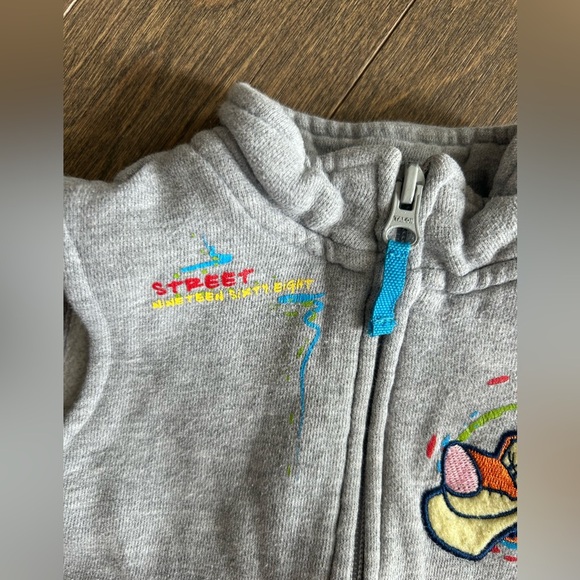 Disney tigger zip up vest‎ size 18 months - Picture 2 of 4